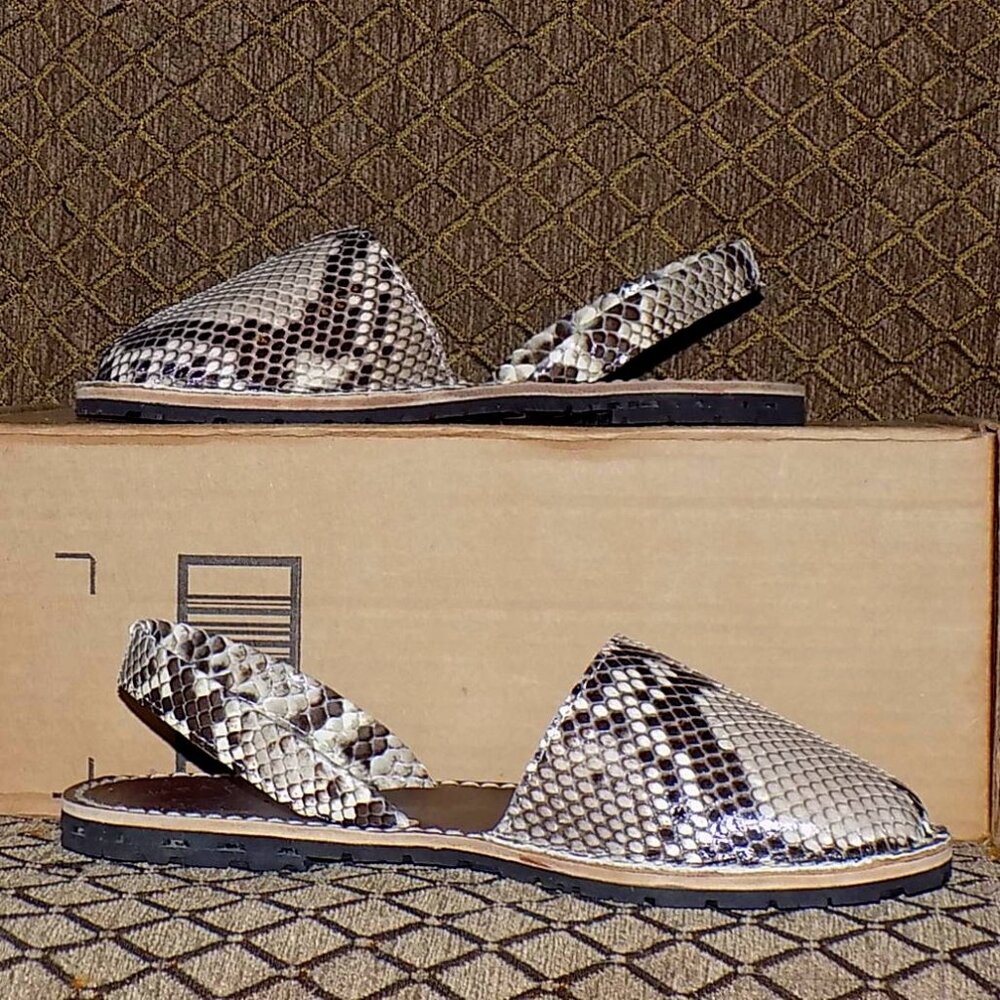 New Ishvara Formentara handmade snake sandals EU38